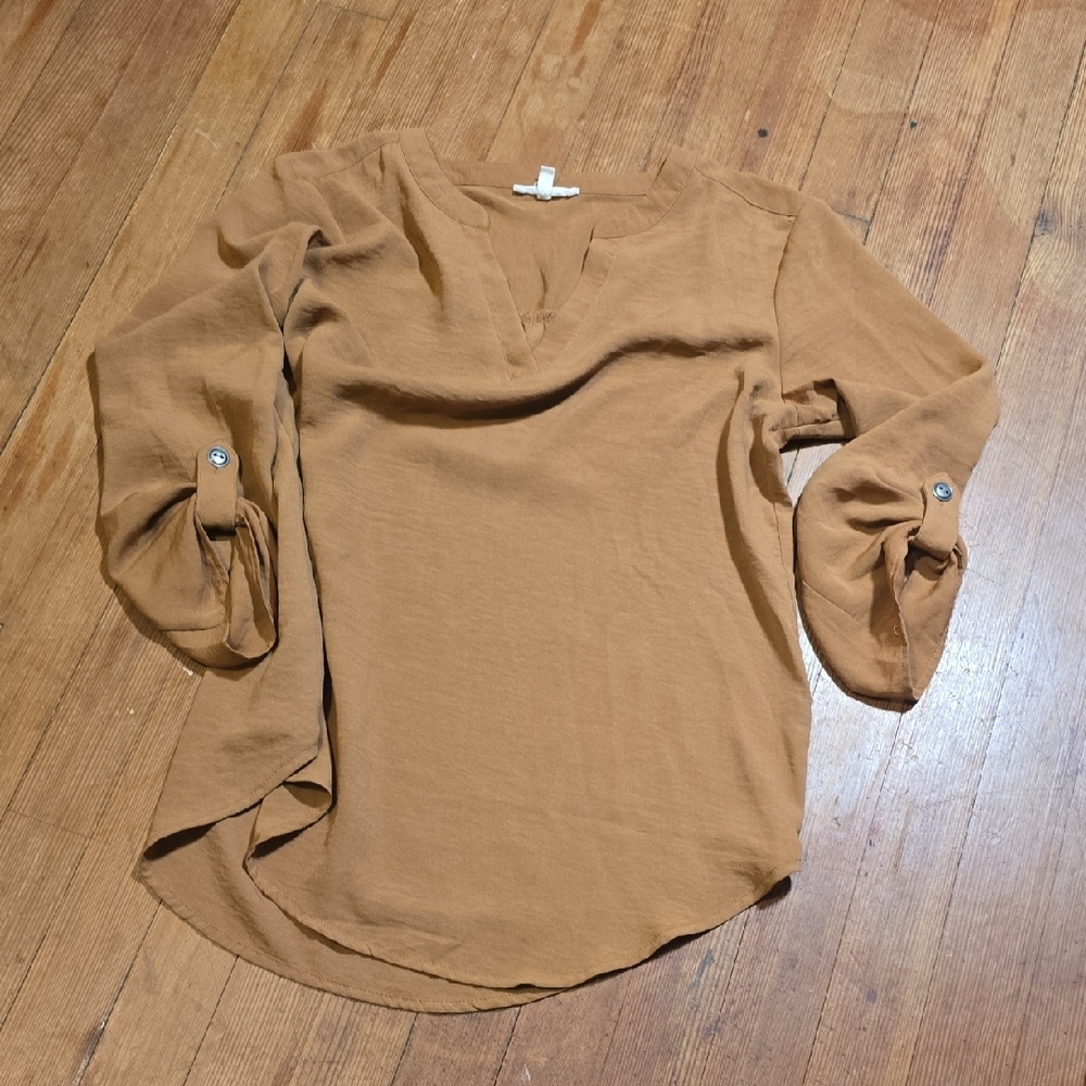 Maurices Tan Asymmetrical 3/4 Sleeve Blouse